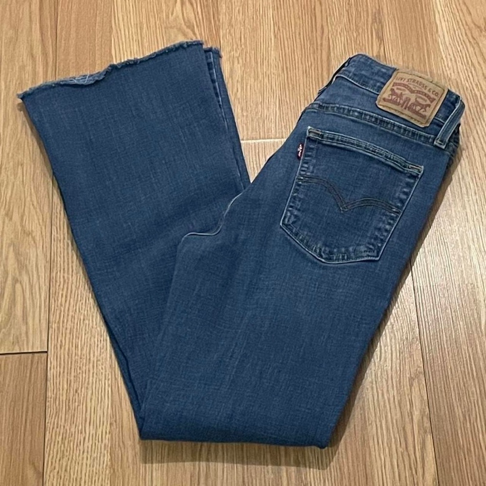 Levi's 726 Women’s 28 (26x26) Flare Jeans Medium Blue Denim Mid Rise Stretch
